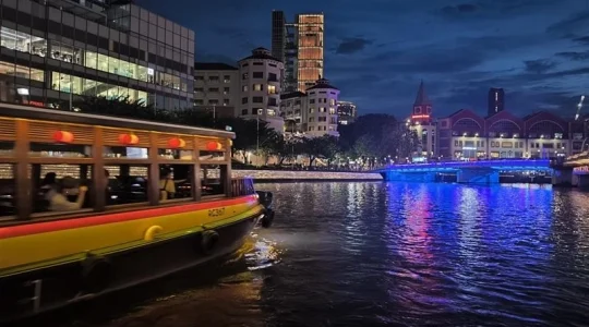 リバーボート乗船